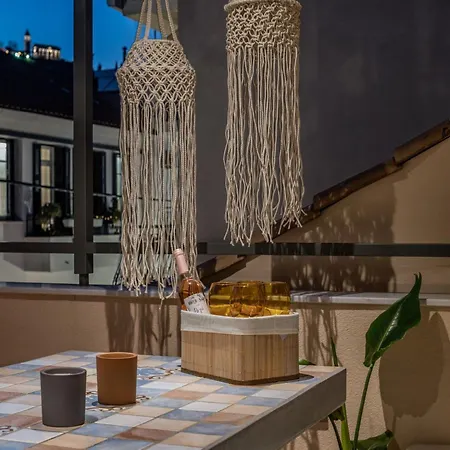 Elegant - 250m From Solomos Square 公寓 *