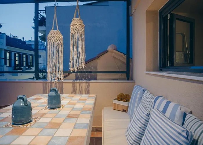 公寓 Elegant - 250m From Solomos Square
