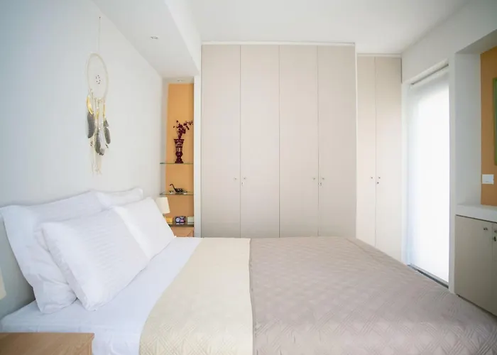 Elegant - 250m From Solomos Square 公寓