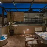 Διαμέρισμα Elegant - 250m From Solomos Square