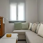 Elegant - 250m From Solomos Square Διαμέρισμα