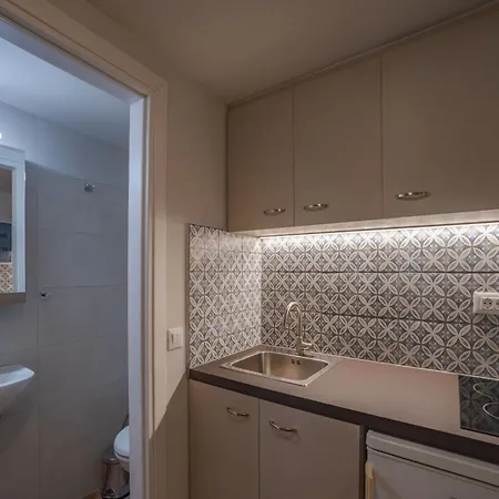 Elegant - 250m From Solomos Square 公寓 *