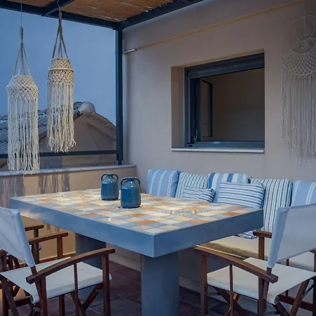 Apartment Elegant - 250m From Solomos Square