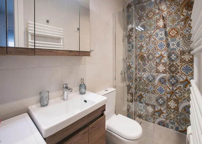 Elegant - 250m From Solomos Square Daire *