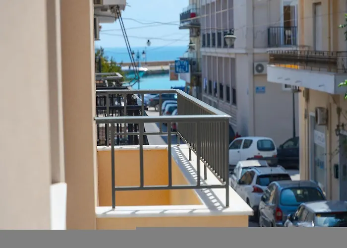 Elegant - 250m From Solomos Square *
