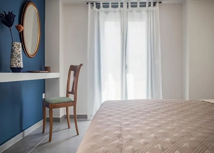 Elegant - 250m From Solomos Square