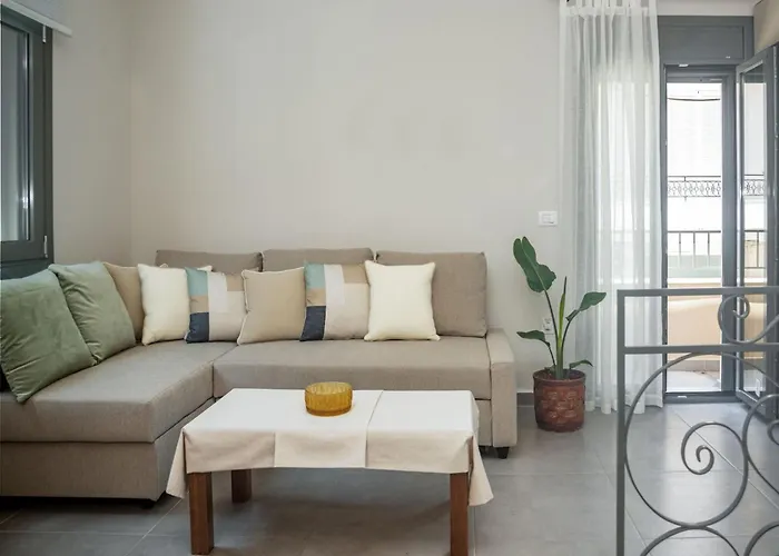 Elegant - 250m From Solomos Square