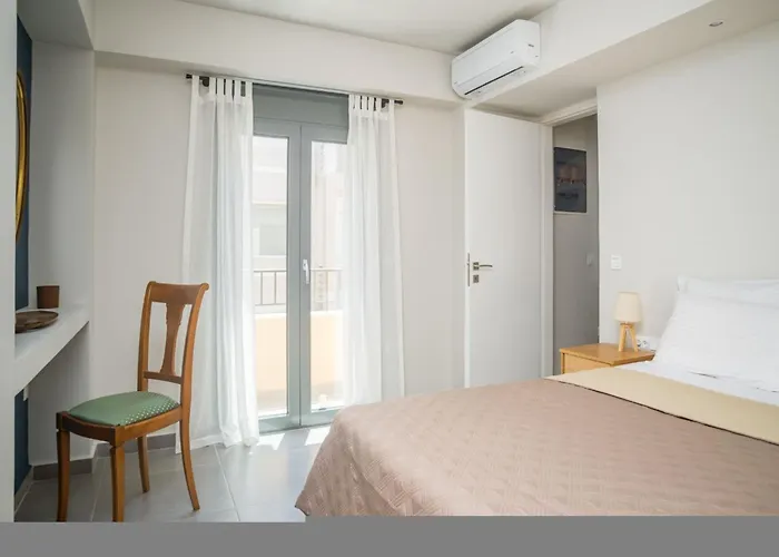 Elegant - 250m From Solomos Square Daire