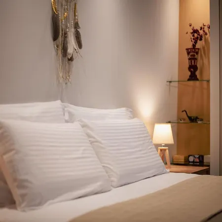 Apartmán Elegant - 250m From Solomos Square